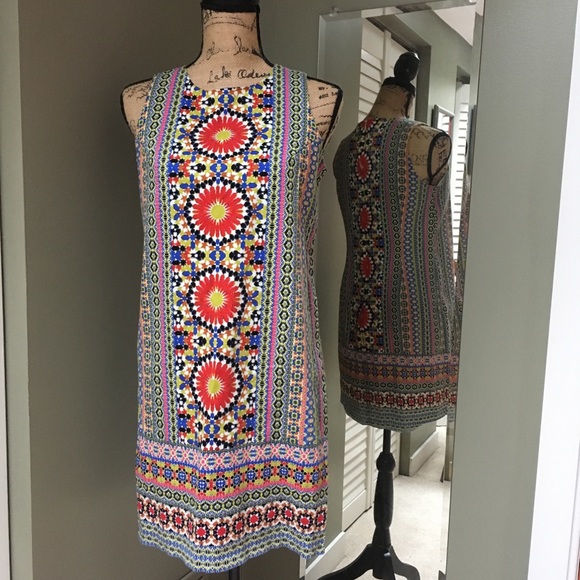 London Times Dresses & Skirts - HP💙London Times Burst Print Cotton Dress